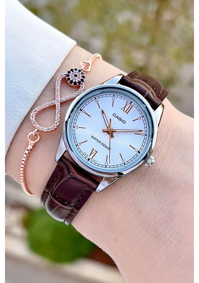 Casio Csıste149 Kadın Kol Saati
