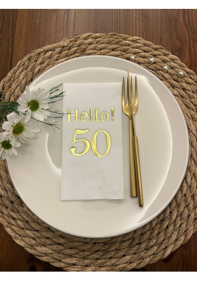 Gold Yaldızlı Beyaz Hello Elli Yaş Peçete 16 Adet