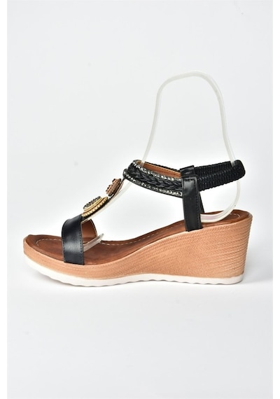 Fox Shoes Siyah Dolgu Topuklu Kadın Sandalet M258313609