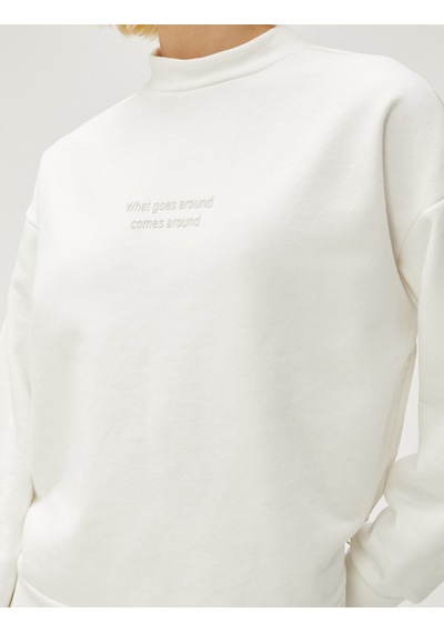 Koton Sırt Detaylı Sweatshirt Yazı Nakışlı Ekru 3sak10154ek Ekru