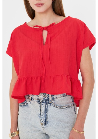 Armonika Kadın Açık Kırmızı Yarasa Kol Yakası Bağlamalı Eteği Fırfırlı Oversize Crop Bluz Arm-24y001088 Armonika Kadın Açık Kırmızı Yarasa Kol Yakası Bağlamalı Eteği Fırfırlı Oversize Crop Bluz Arm-24y001088