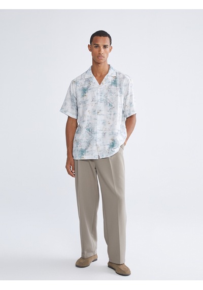 Lcw Vision Bej Regular Fit Resort Yaka Kısa Kollu Desenli Viskon Erkek Gömlek