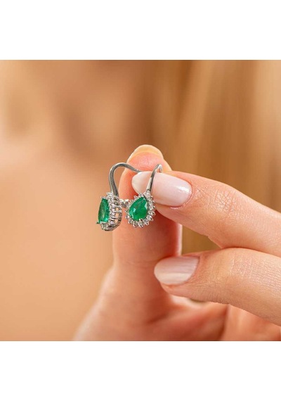 1,62 Karat Pırlantalı Zümrüt Küpe
