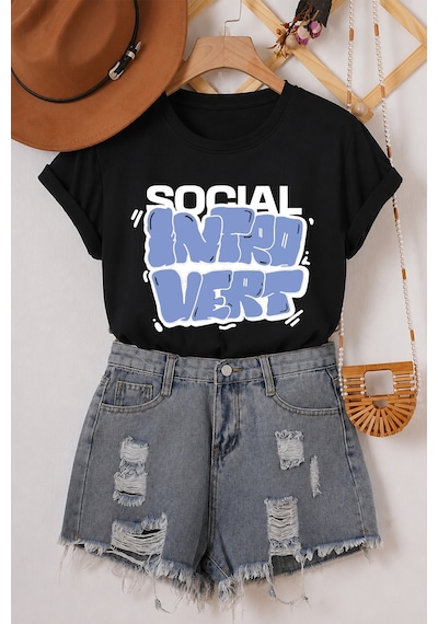 Spoyi Sosyal Introvert Tasarımlı %100 Pamuk Yarım Oversize Siyah T-shirt Spoyi Sosyal Introvert Tasarımlı %100 Pamuk Yarım Oversize Siyah T-shirt