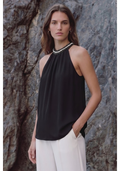 Sateen Yakası Aksesuarlı Kolsuz Bluz - Siyah-137436