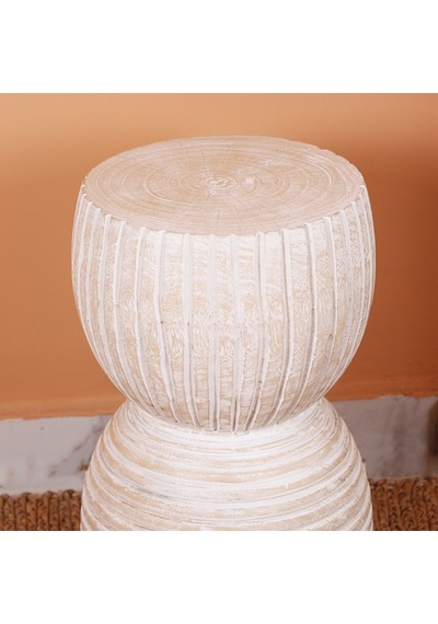 Nava El Yapımı Beyaz Mungur Sehpa 47x27 Cm