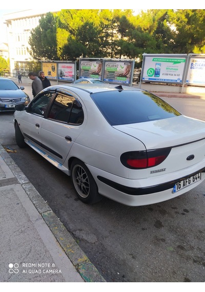 Renault Megane 1 Marşpiyel Boyasız N11.3712