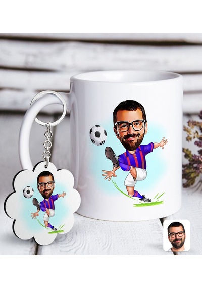 Kişiye Özel Bordo Mavi Futbolcu Karikatürlü Beyaz Kupa Ve Anahtar