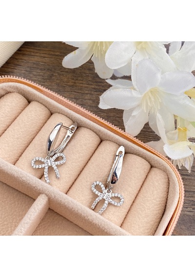 Fiyonk Küpe Sallantılı Zirkon Taşlı Çelik Silver
