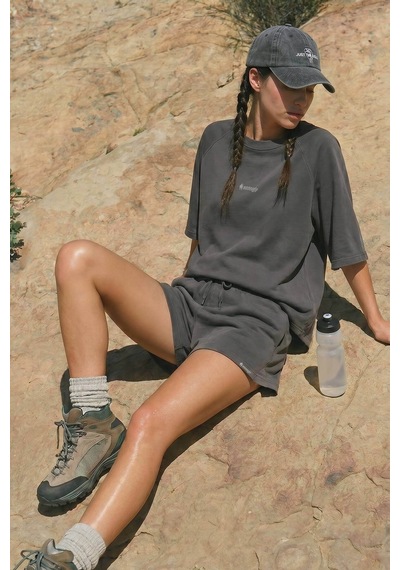 Woneagle Kadın Antrasit Oversize Bisiklet Yaka Şortlu Takım Loungewear Antrasit Antrasit Woneagle Kadın Antrasit Oversize Bisiklet Yaka Şortlu Takım Loungewear Antrasit Antrasit