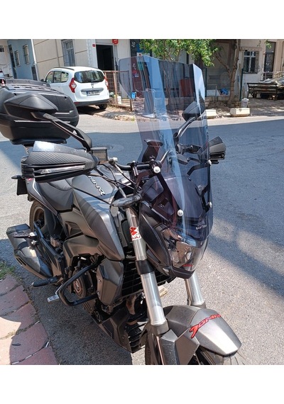 Dominar 250 Dominar 400 Tur Camı + Montaj Demiri Cam Yükseklik 60cm X Üst Genişlik 40cm Yeni
