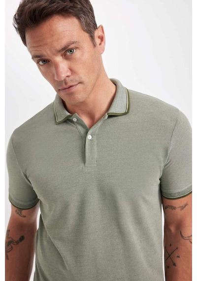 Defacto Slim Fit Dar Kesim Polo Yaka Kısa Kollu Pamuklu Tişört D0033AXNS Haki