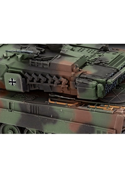 Revell Maket Model Kit Leopard 2a7v 3355