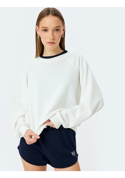 Koton Bisiklet Yaka Uzun Kollu Basic Oversize Sweatshirt Bej 5sal10468ık Ekru
