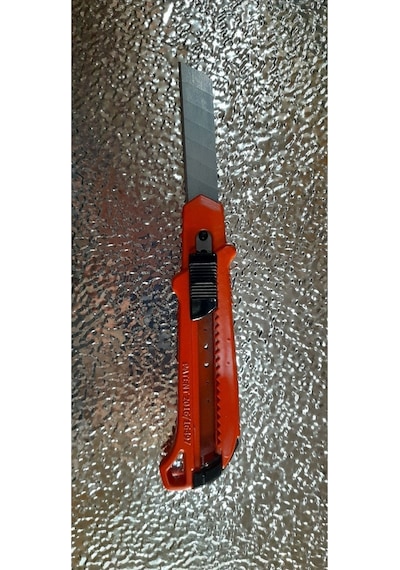 Metal Maket Bıçağı 18 Mm