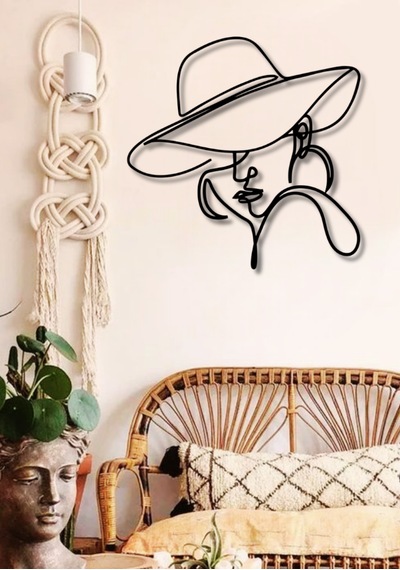 Şapkalı Kadın Minimalist Metal Duvar Dekoru