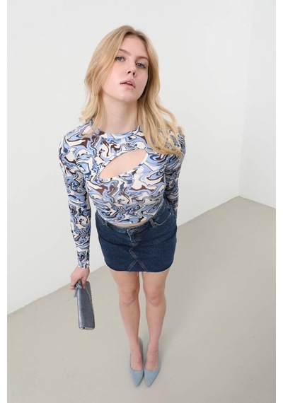 Pencere Detaylı Jakarlı Crop Top 001