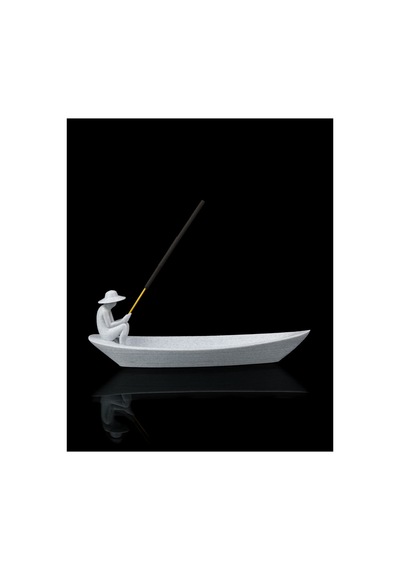 Kayıkta Balıkçı Figürü Dekoratif Tütsülük Beyaz - 860804131