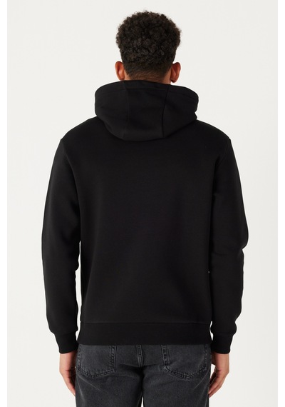 AC&Co / Altınyıldız Classics Standart Fit Normal Kesim Kapüşonlu Kanguru Cepli Pamuklu Erkek Sweatshirt - Siyah AC&Co / Altınyıldız Classics Standart Fit Normal Kesim Kapüşonlu Kanguru Cepli Pamuklu Erkek Sweatshirt - Siyah