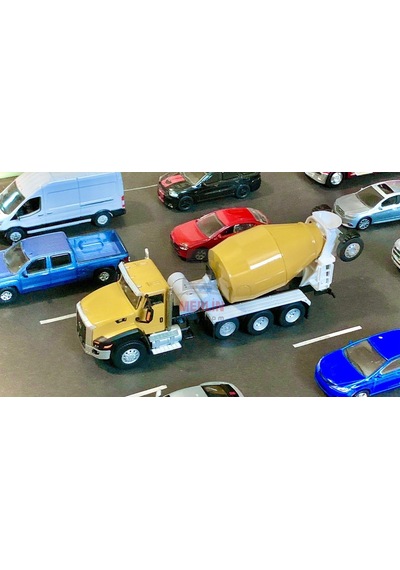 1/64 Ölçek, Cat Ct660 Çimento Mikseri, Sergilemeye Hazır Metal İş Makinası Modeli