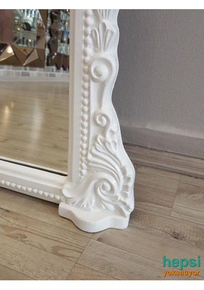 Matmazel Model Beyaz Renk Varaklı Boy Aynası Beyaz