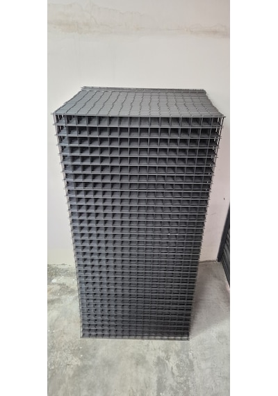 Hasır Tel- 5.5 X 5.5 Göz Aralıklı - 3.5'mm 100 X 200 Ebatında - 1 Adet Siyah