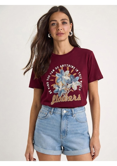 Shade Kadın Kabartma Çiçek Aplikeli Yazı Baskılı Basic T-shirt 7524 60283951 - Bordo