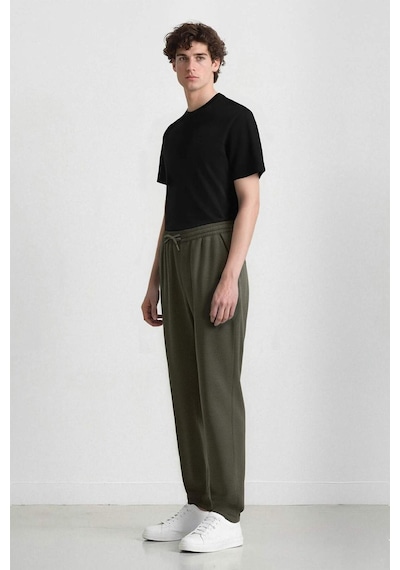 DeFacto Kışlık Jogger Pantolon Beli Bağcıklı Cepli Düz Paça D8641AX24AUKH244 Haki DeFacto Kışlık Jogger Pantolon Beli Bağcıklı Cepli Düz Paça D8641AX24AUKH244 Haki