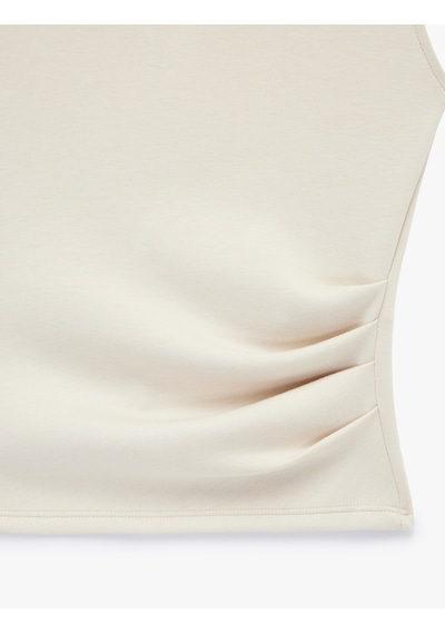 Koton Scuba Kumaş Drape Detaylı Kolsuz Bisiklet Yaka Bluz Bej 6sak10008ek Ekru