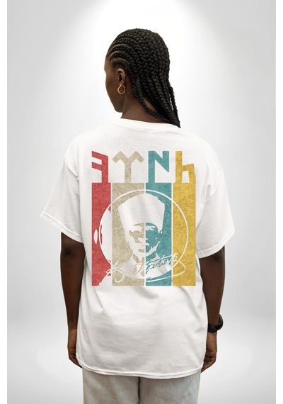 Atatürk İmzalı Türk Logo Beyaz Oversize Unisex Ön Ve Sırt Baskılı Tişört Beyaz Atatürk İmzalı Türk Logo Beyaz Oversize Unisex Ön Ve Sırt Baskılı Tişört Beyaz