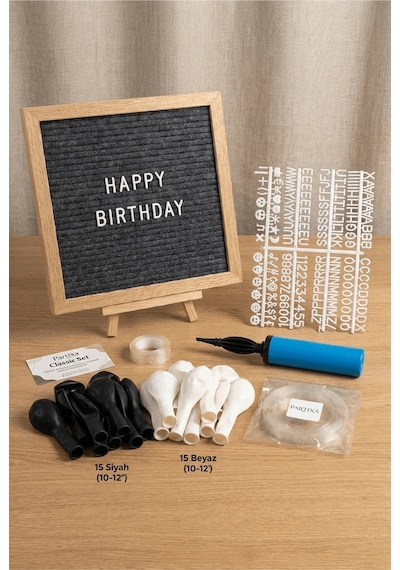 Siyah Beyaz Şık Doğum Günü Süsleme Classic Set Koyu Gri Keçe Yazı Panosu Standlı Pompa Balon Zincirli Çocuk