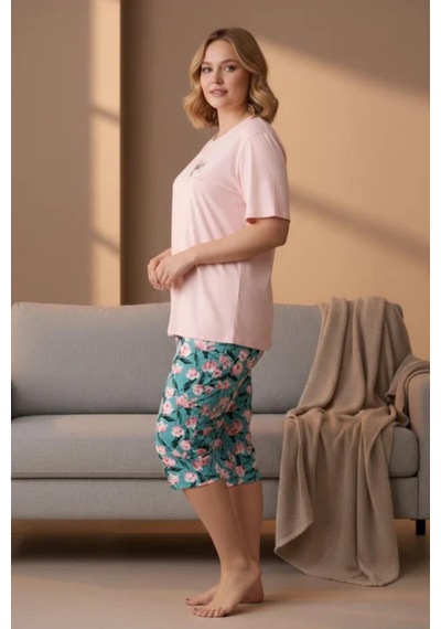 Gd Goldoremi Premium Kadın Büyük Beden Kısa Kollu Bisiklet Yaka Rahat Kalıp Kapri Pijama Takım PEMBE Gd Goldoremi Premium Kadın Büyük Beden Kısa Kollu Bisiklet Yaka Rahat Kalıp Kapri Pijama Takım PEMBE