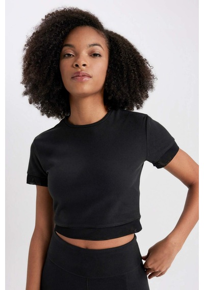 DeFactoFit Crop Bisiklet Yaka Sporcu Kısa Kollu Kadın Tişört - Siyah A2505AX23AUBK81