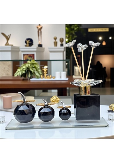 Dekoratif Kristal 7 Parça Set Üçlü Elma Ve Koku Şişesi Siyah Gold 01