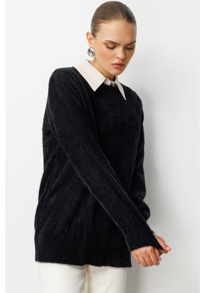 Mizalle Yuvarlak Yaka Oversize Yumuşak Dokulu Siyah Triko Kazak Siyah