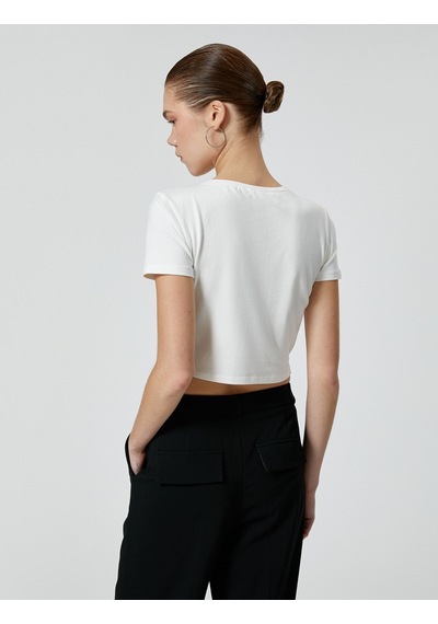 Koton Crop Tişört Asimetrik Kesim Baskılı Kısa Kollu Bisiklet Yaka Pamuklu Ekru 4sal10138ık 4SAL10138IK010 Ekru Koton Crop Tişört Asimetrik Kesim Baskılı Kısa Kollu Bisiklet Yaka Pamuklu Ekru 4sal10138ık 4SAL10138IK010 Ekru
