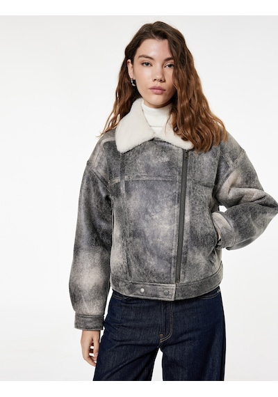 Koton Cepli Fermuarlı Eskitilmiş Süet Görünümlü İçi Suni Kürklü Crop Biker Mont Gri 6wak20063ew Gri
