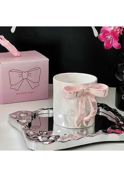 Kurdele Kupa Pembe - Hediye Seramik Kupa Açık Ahşap