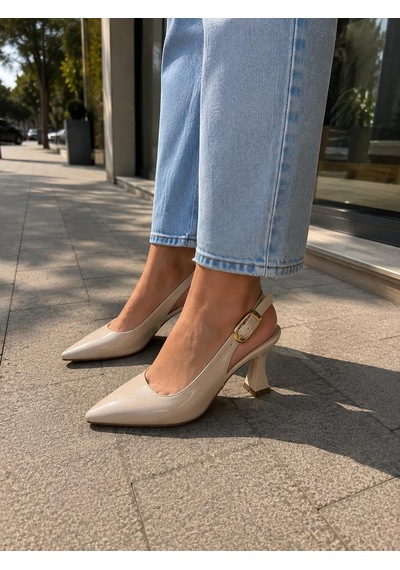 Asmi Shoes Kadın Teresa Krem Rugan Sivri Burun Arkası Açık 8 Cm Topuklu Ayakkabı