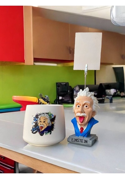 Albert Einstein Temalı Fotoğraf Not Tutacak Ve Kalemlik Saksı Mumluk Seti Ofis Masası Hediyelik Renkli