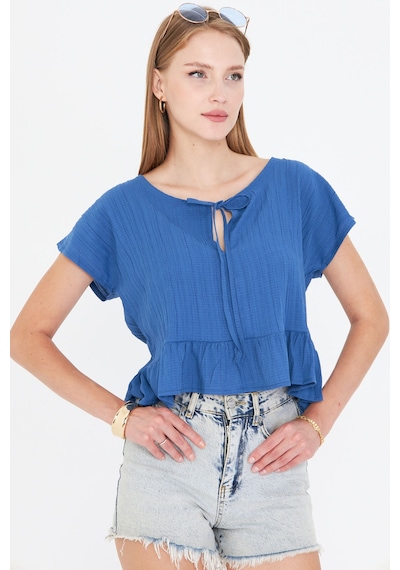 Armonika Kadın Koyu Mavi Yarasa Kol Yakası Bağlamalı Eteği Fırfırlı Oversize Crop Bluz Arm-24y001088 Armonika Kadın Koyu Mavi Yarasa Kol Yakası Bağlamalı Eteği Fırfırlı Oversize Crop Bluz Arm-24y001088