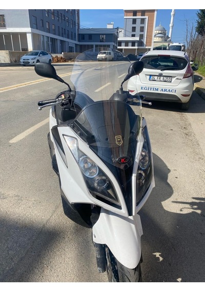 Motocam Kymco Xtown 250 İ Ön Cam 2016-2026 Model 78cm Şeffaf Renkli 4mm Uzun