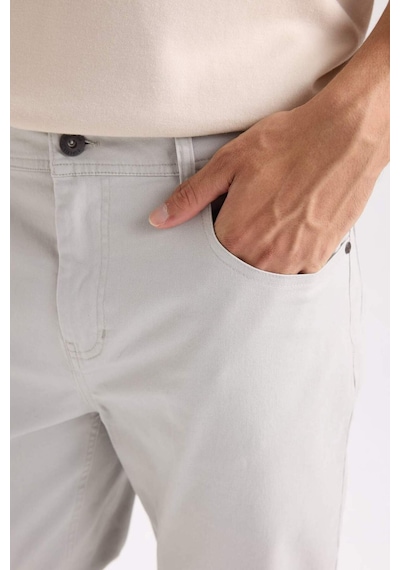 DeFacto Yazlık Gabardin Chino Kanvas Pantolon Slim Fit Dar Kesim Dar Paça Cepli B2089AX25SPGR296 DeFacto Yazlık Gabardin Chino Kanvas Pantolon Slim Fit Dar Kesim Dar Paça Cepli B2089AX25SPGR296
