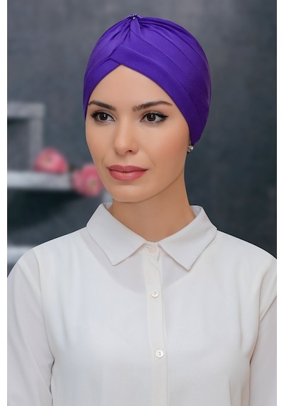 Hürrem Bone Mor Pratik Hazır Geçmeli Tesettür Bone Sandy Kumaş Taçlı Büzgülü Mor Hürrem Bone Mor Pratik Hazır Geçmeli Tesettür Bone Sandy Kumaş Taçlı Büzgülü Mor