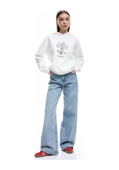Koton Bugs Bunny Lisanslı Arkası Baskılı Şardonlu Ekru Kadın Sweatshirt 6wal10159ık Ekru