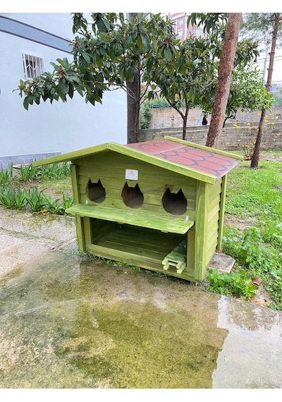 Pati Emlak Ahşap Mamalıklı Kedi Evi Pati Emlak Dış Mekan Kedi Kulübesi