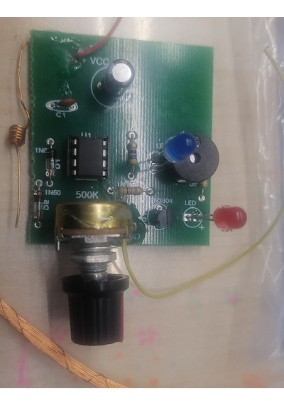 Emf Dedektör Kiti Ve Alan Tarama