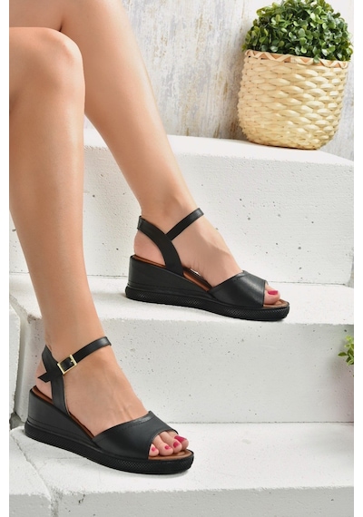 Fox Shoes Siyah Kadın Dolgu Topuklu Ayakkabı K674605409 Siyah-suni Deri