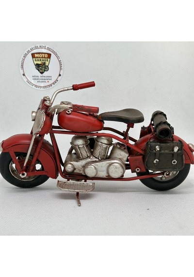 El Yapımı Kırmızı Yan Çantalı Cruiser Metal Motosiklet Biblosu Retro Figür & Dekoratif Obje