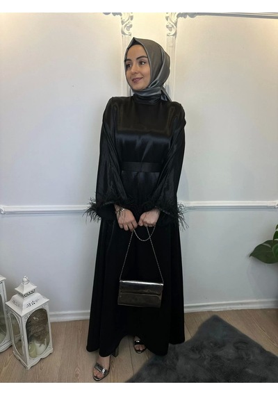 Tesettürcüm Boutique SİYAH KOL UCU TÜYLÜ ELBİSE Siyah